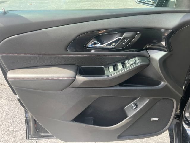 Used 2023 Chevrolet Traverse RS AWD/4WD image 12