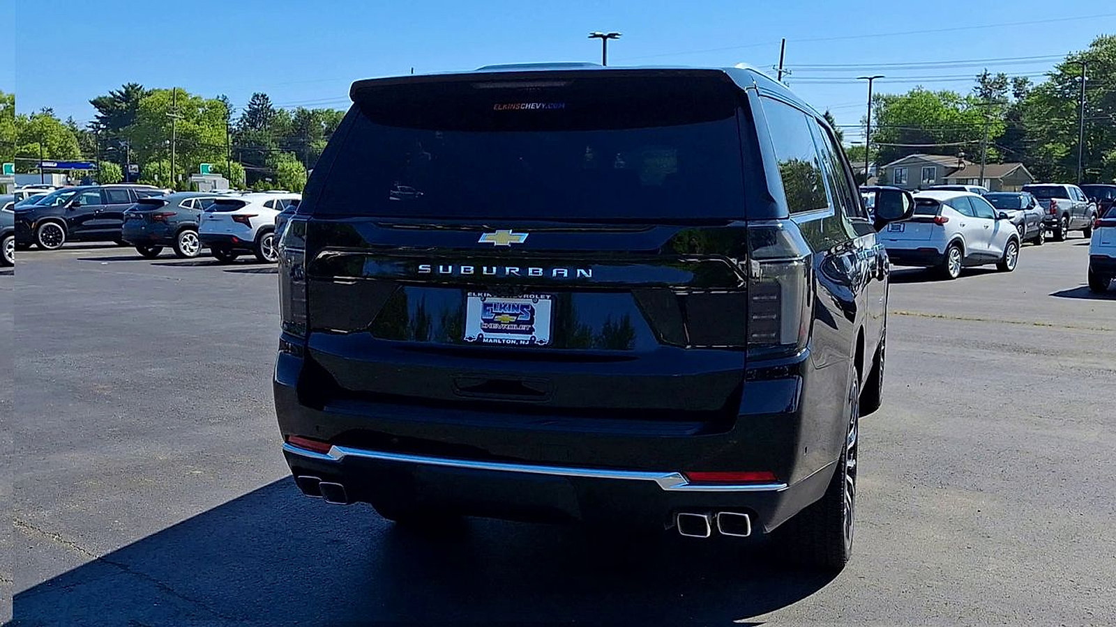 New 2026 Chevrolet Suburban High Country AWD/4WD image 2