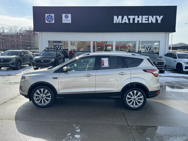 Used 2018 Ford Escape Titanium image 2