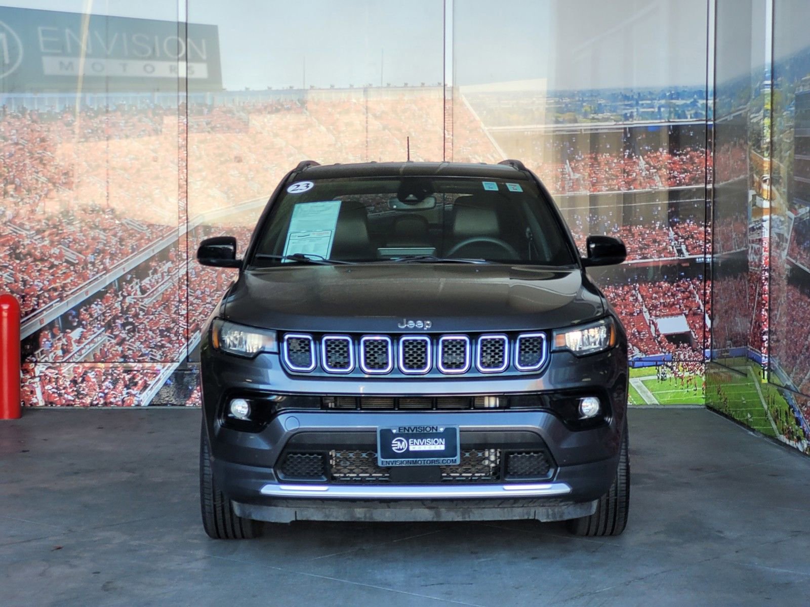 Used 2023 Jeep Compass Limited image 2