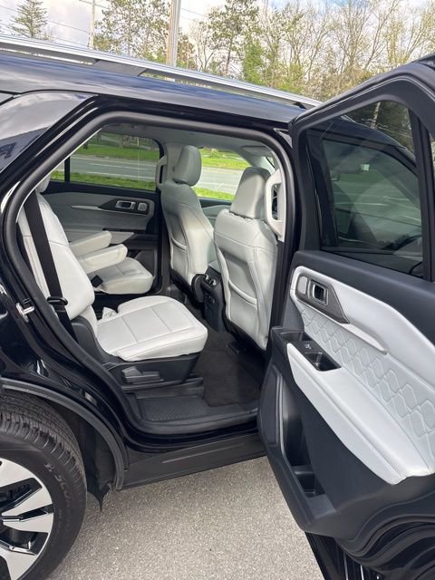 New 2026 Ford Explorer Platinum w/ LUX Leather Package AWD/4WD image 49