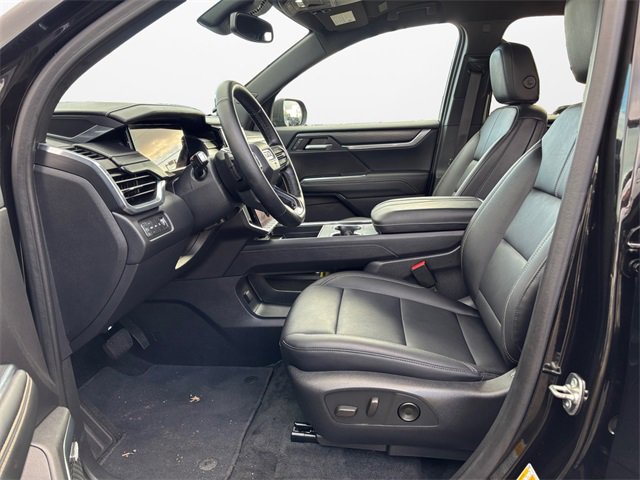 Used 2024 GMC Acadia Elevation image 9