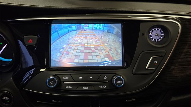 Used 2017 Buick Envision Essence image 20