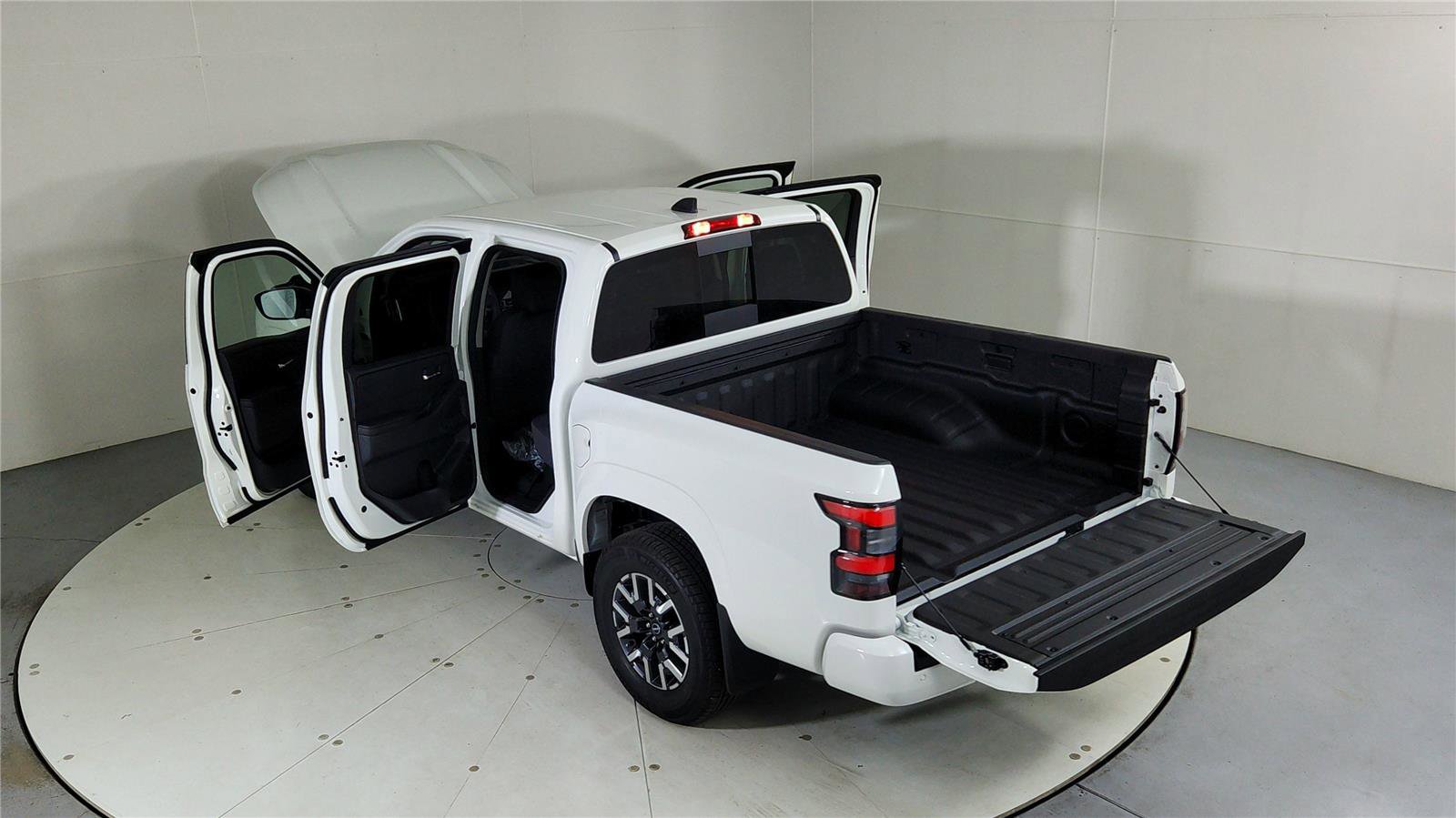 New 2026 Nissan Frontier SV w/ All-Weather Content Package image 46