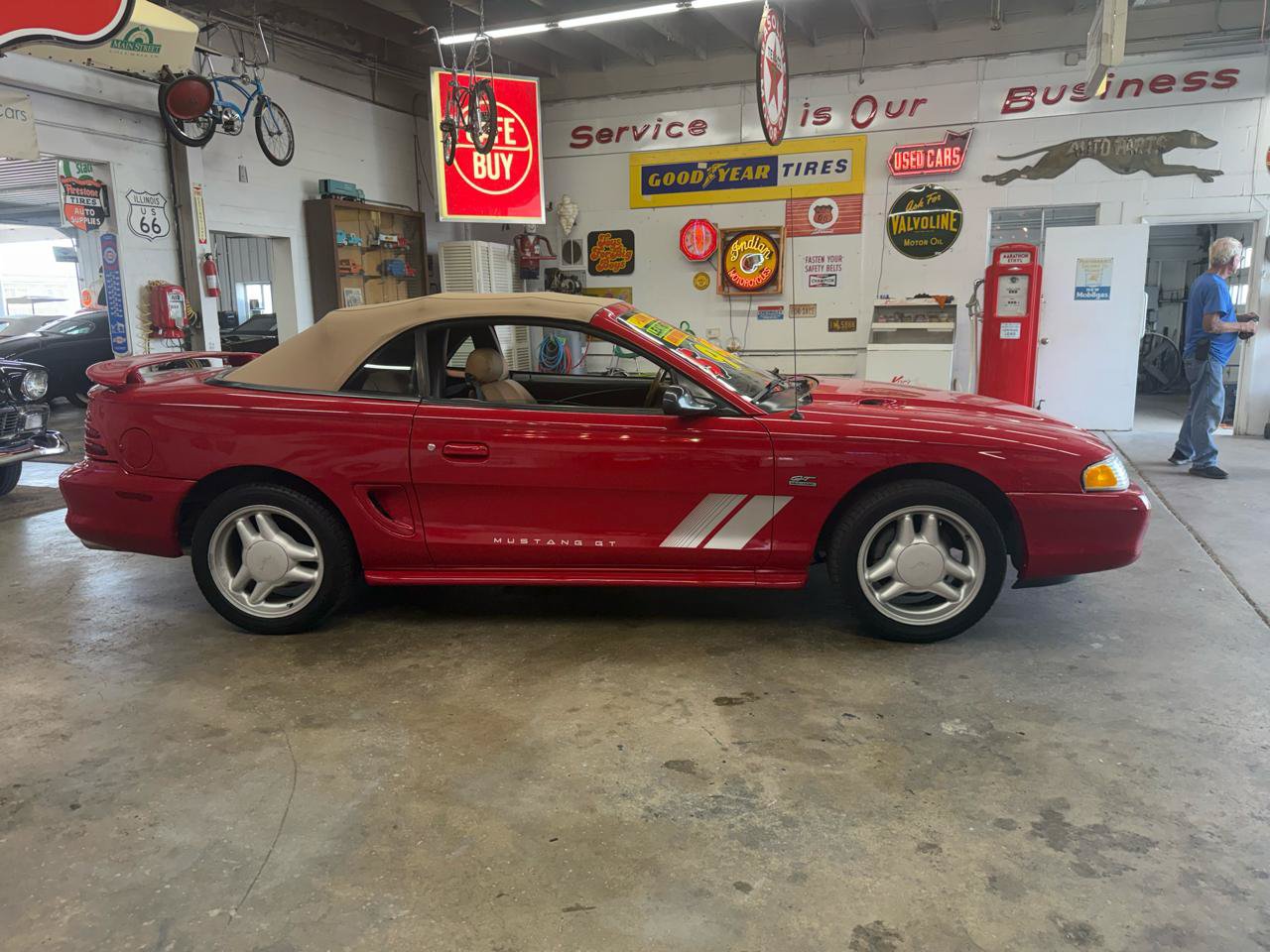 Used 1994 Ford Mustang GT RWD image 18