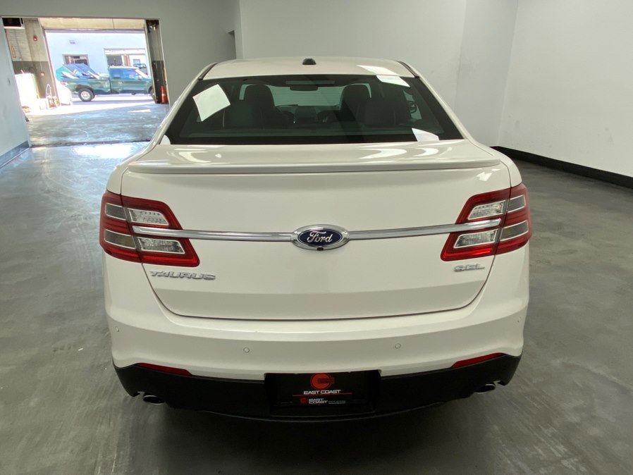 Used 2015 Ford Taurus SEL w/ Equipment Group 201A FWD image 5