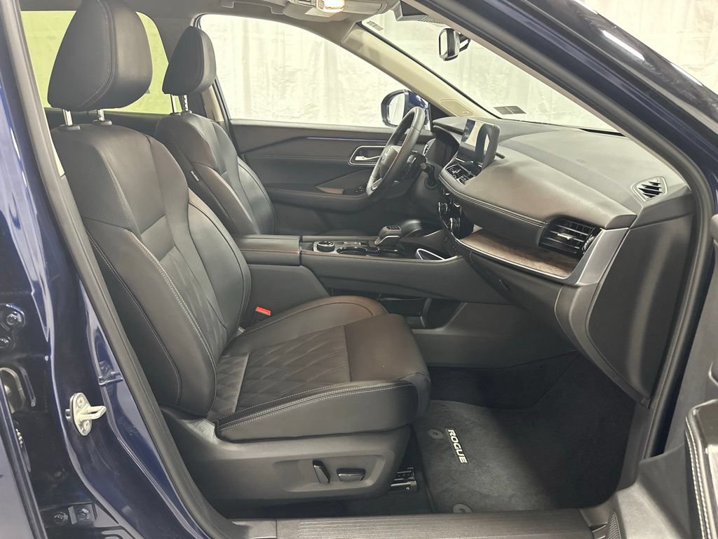 Used 2026 Nissan Rogue Platinum w/ Platinum Premium Package AWD/4WD image 61