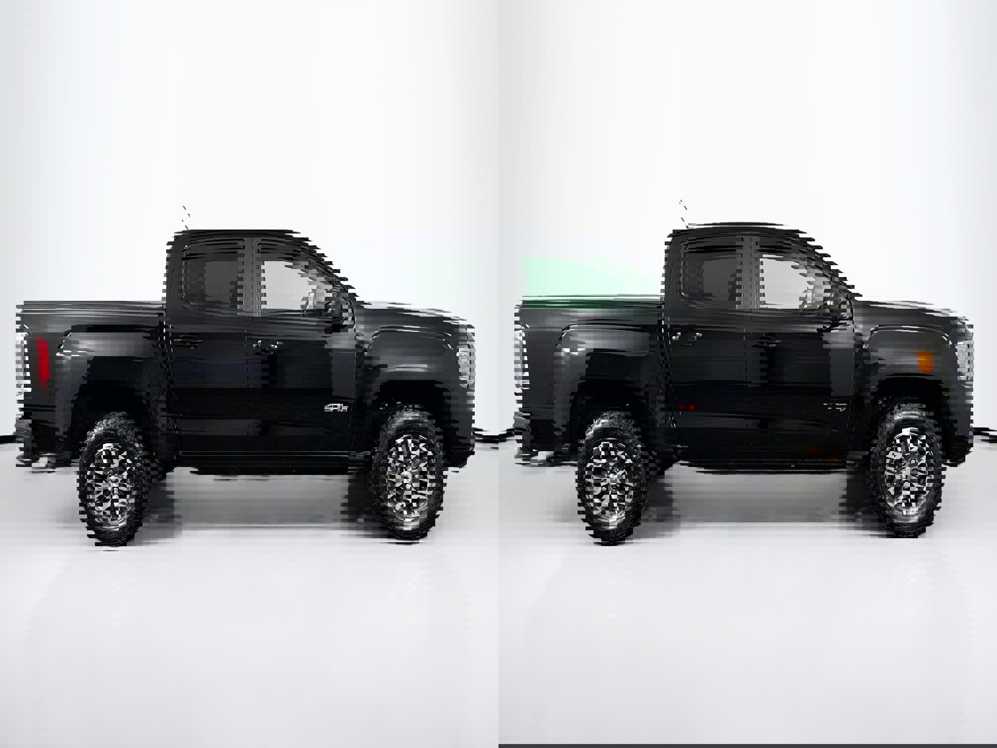 Used 2021 GMC Canyon AT4 w/ Trailering Package AWD/4WD image 12