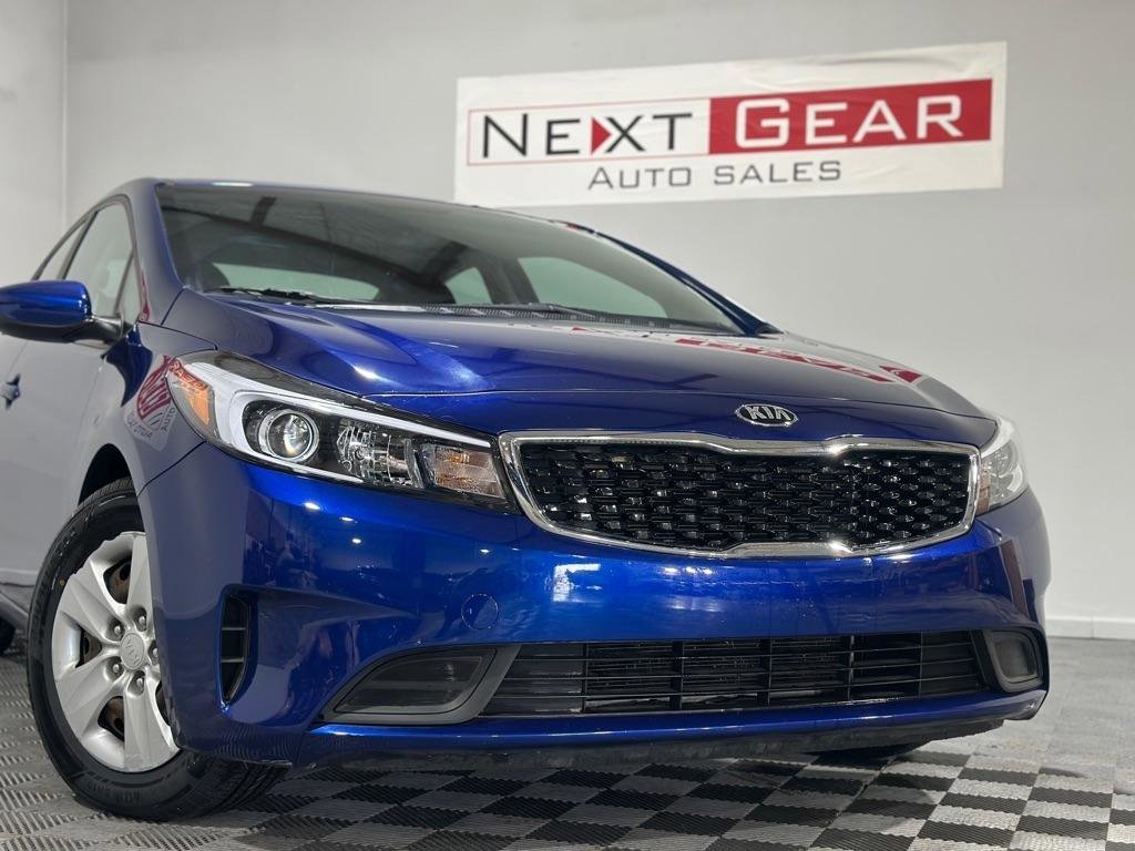 Used 2017 Kia Forte LX image 3