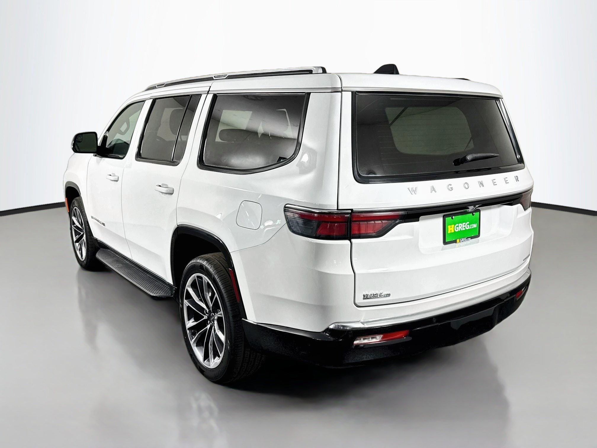 Used 2024 Jeep Wagoneer Series III AWD/4WD image 7