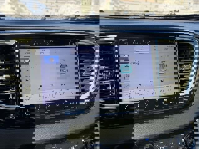 Used 2023 Chrysler Pacifica Touring-L image 24