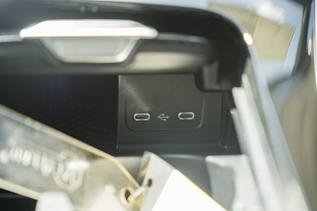 New 2026 Mercedes-Benz C 300 4MATIC Sedan image 24