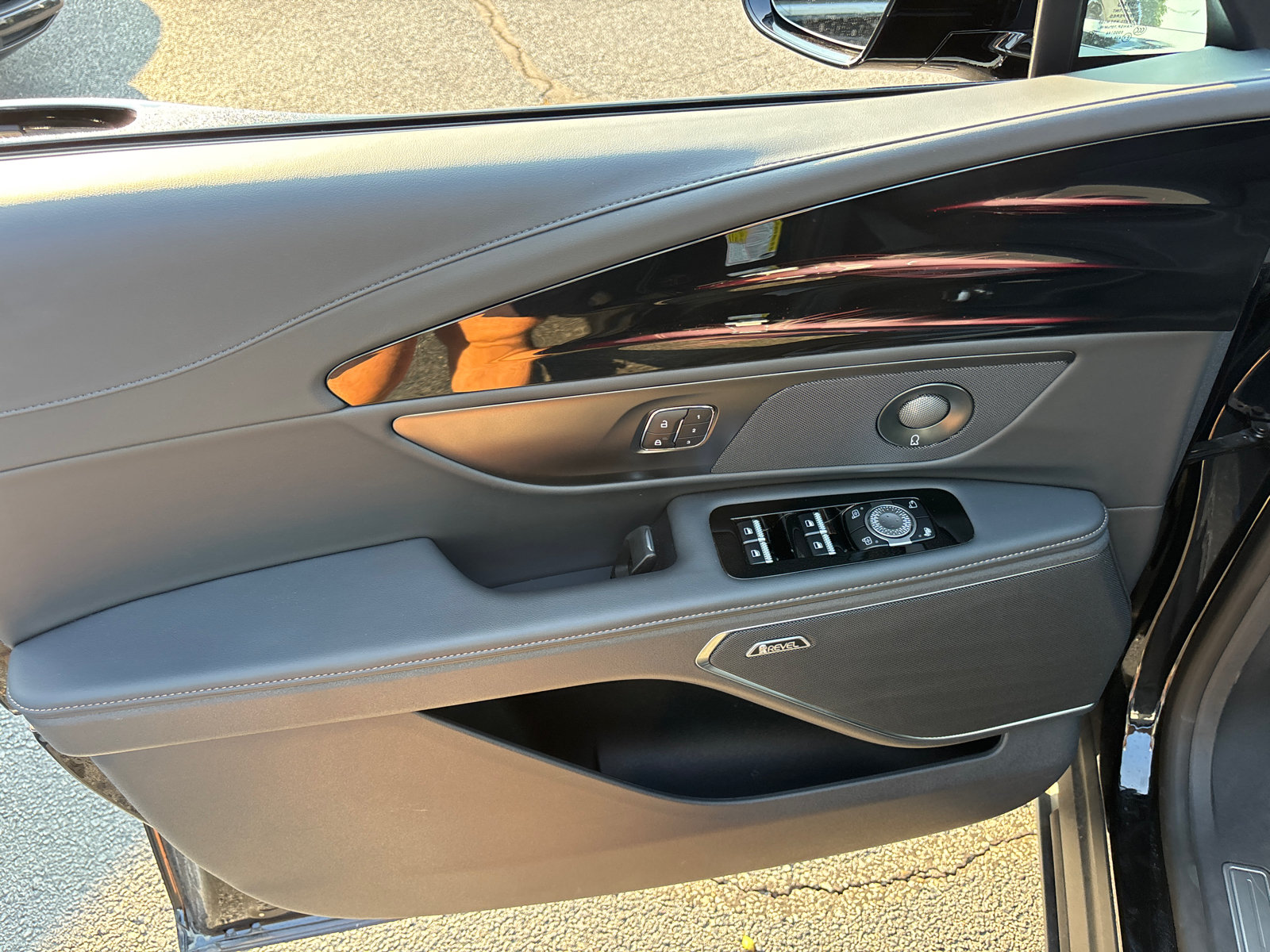 New 2026 Lincoln Nautilus Reserve AWD/4WD image 11