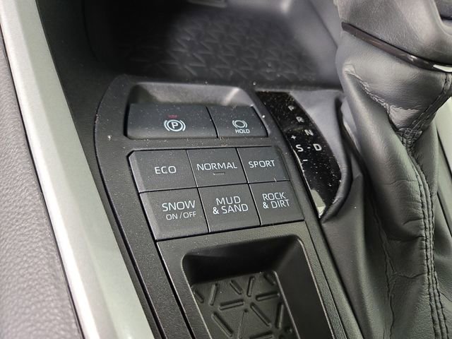 New 2025 Toyota RAV4 XLE image 29