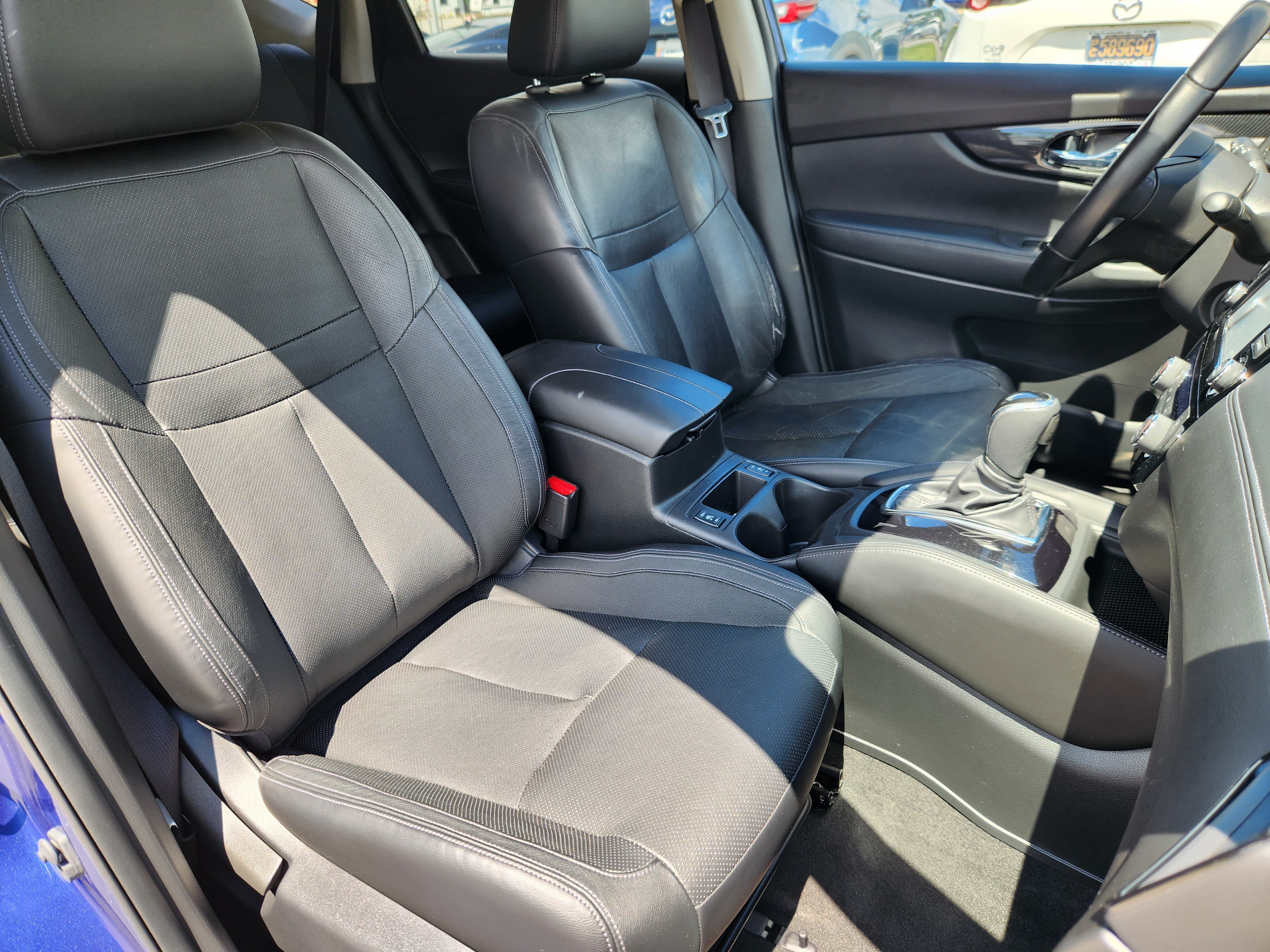 Used 2017 Nissan Rogue SL FWD image 15
