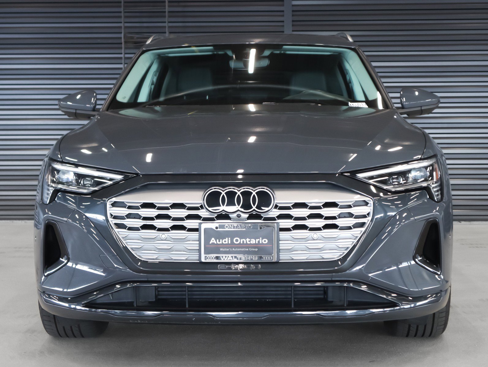 Used 2024 Audi Q8 e-tron Prestige image 13