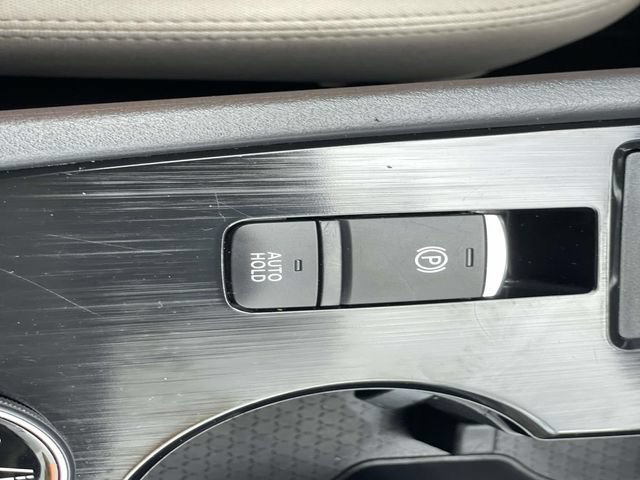 Used 2025 Nissan Rogue SV AWD/4WD image 28