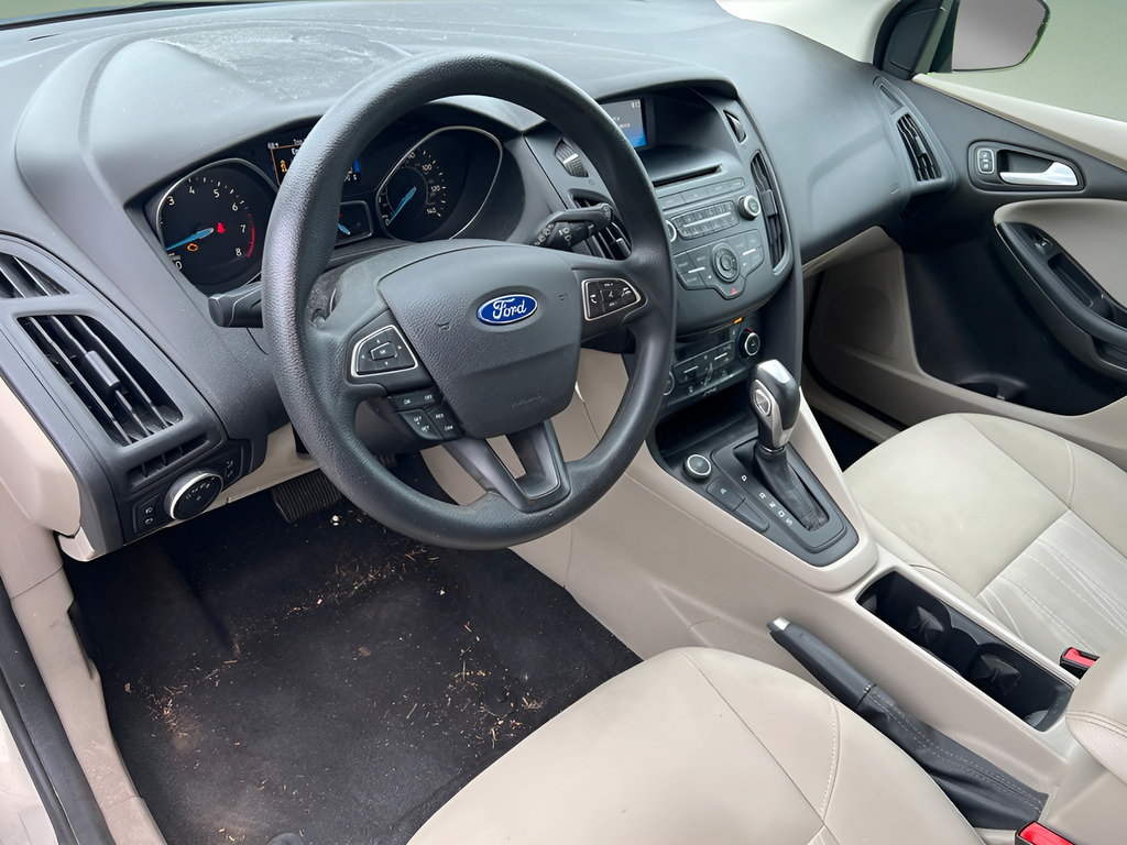 Used 2016 Ford Focus SE FWD image 15
