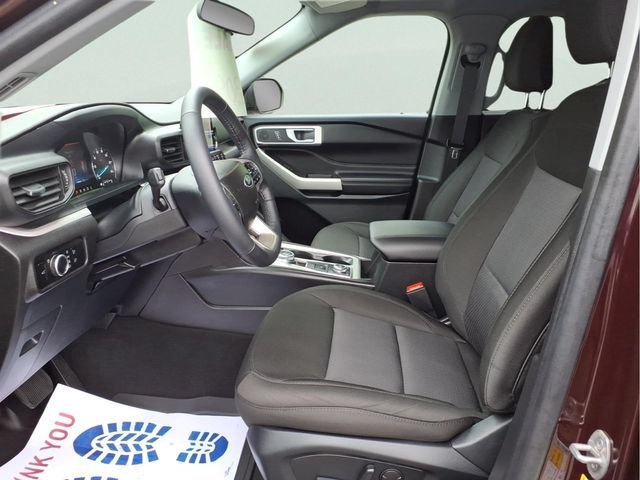Used 2023 Ford Explorer XLT AWD/4WD image 13