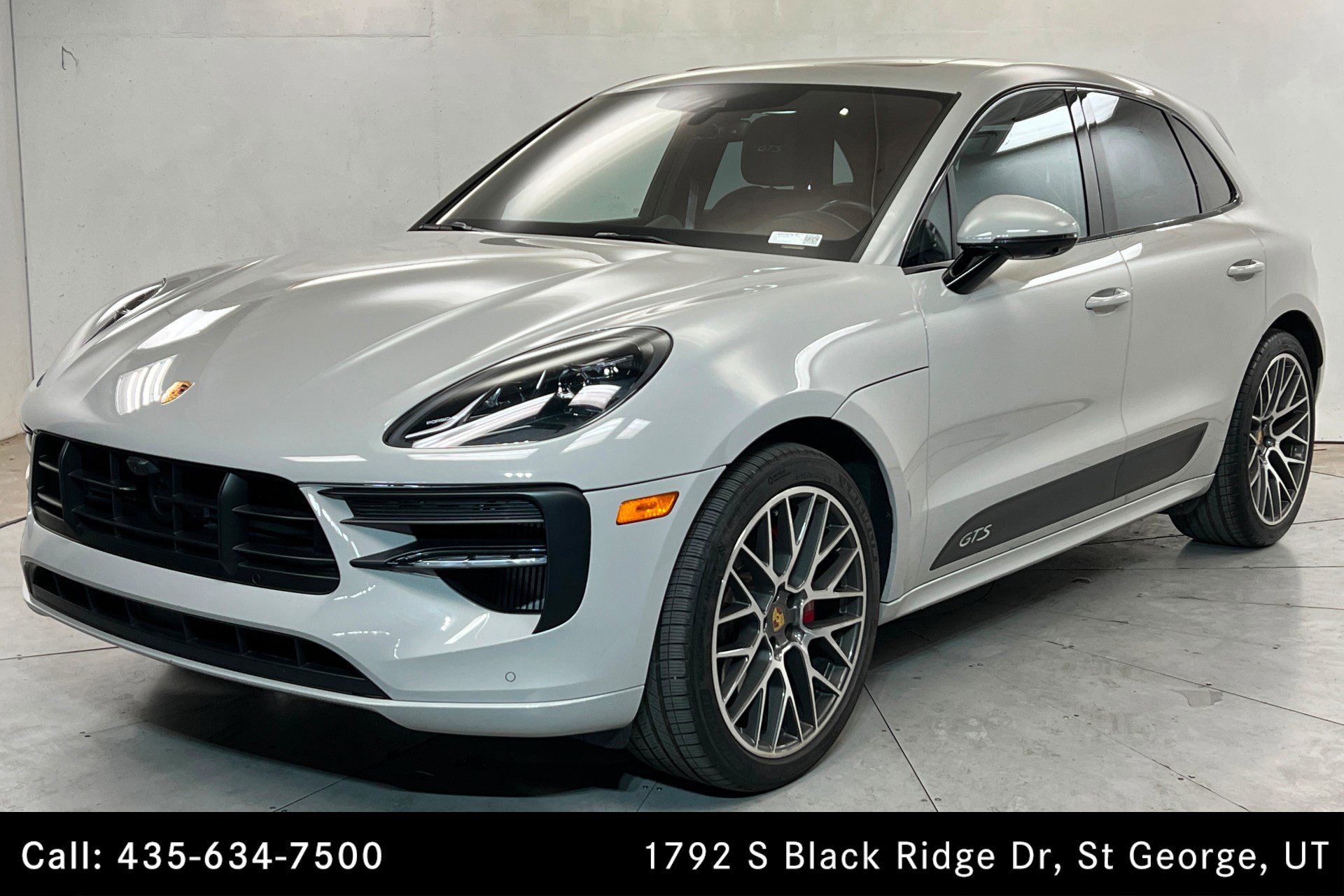 Used 2021 Porsche Macan GTS AWD/4WD image 1