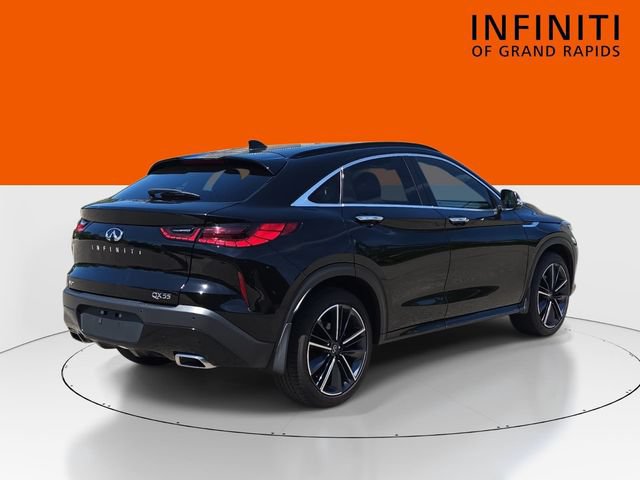 Used 2023 INFINITI QX55 Luxe w/ Cargo Package AWD/4WD image 7