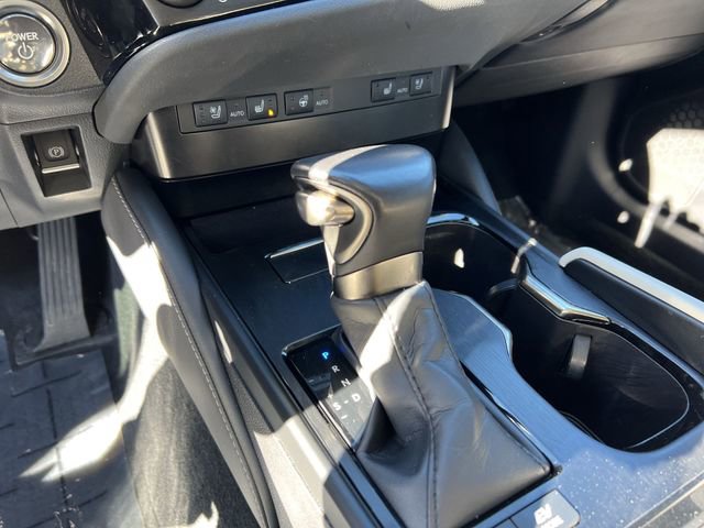 Used 2024 Lexus ES 300h w/ Premium Package image 18