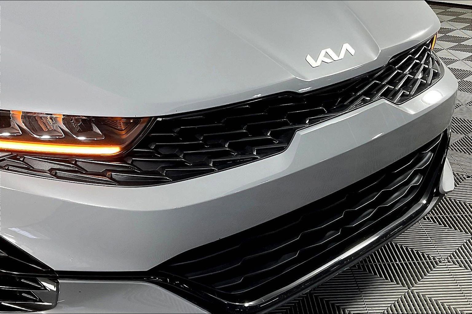 Certified 2024 Kia K5 GT-Line image 32