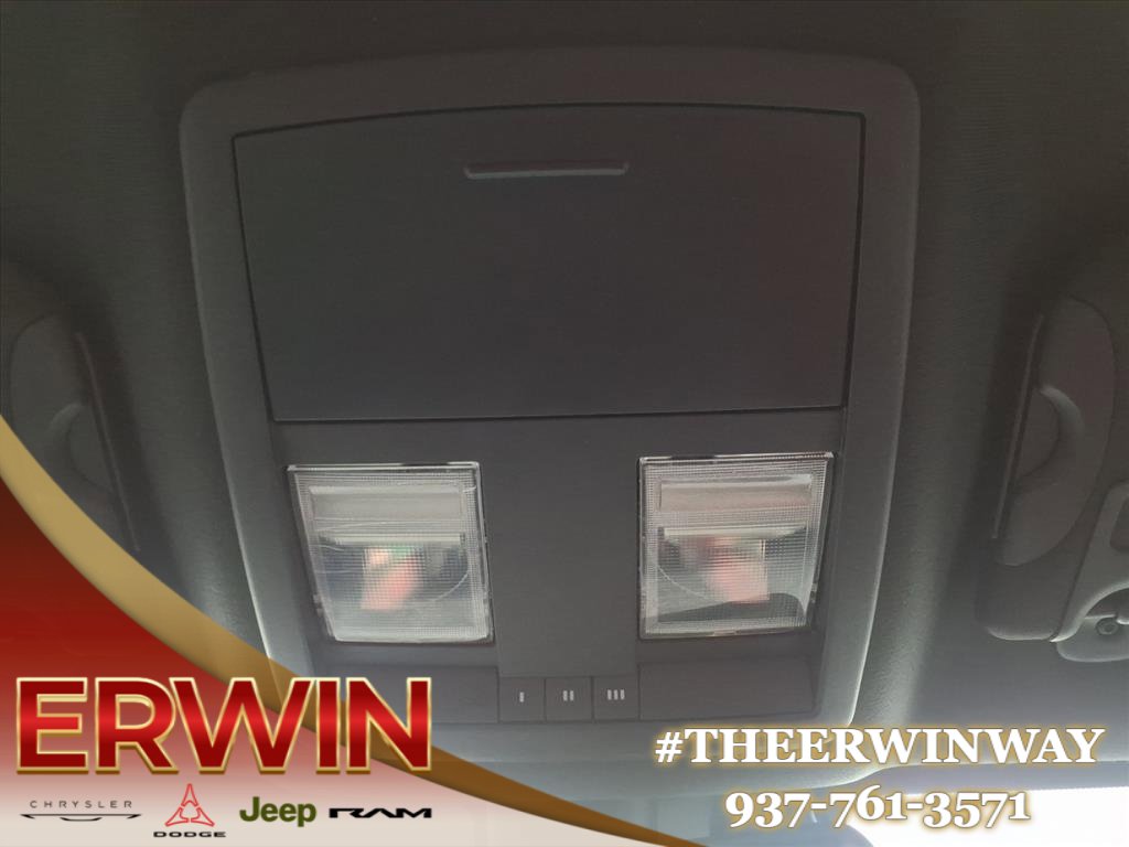 Used 2015 Dodge Challenger R/T Plus image 22