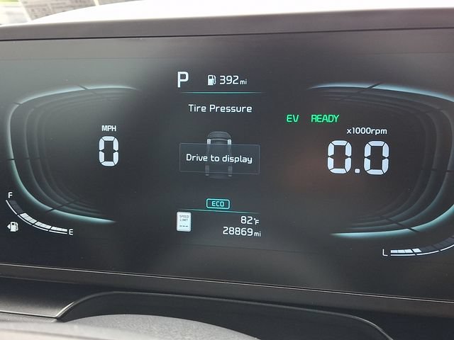 Certified 2024 Kia Niro LX FWD image 18