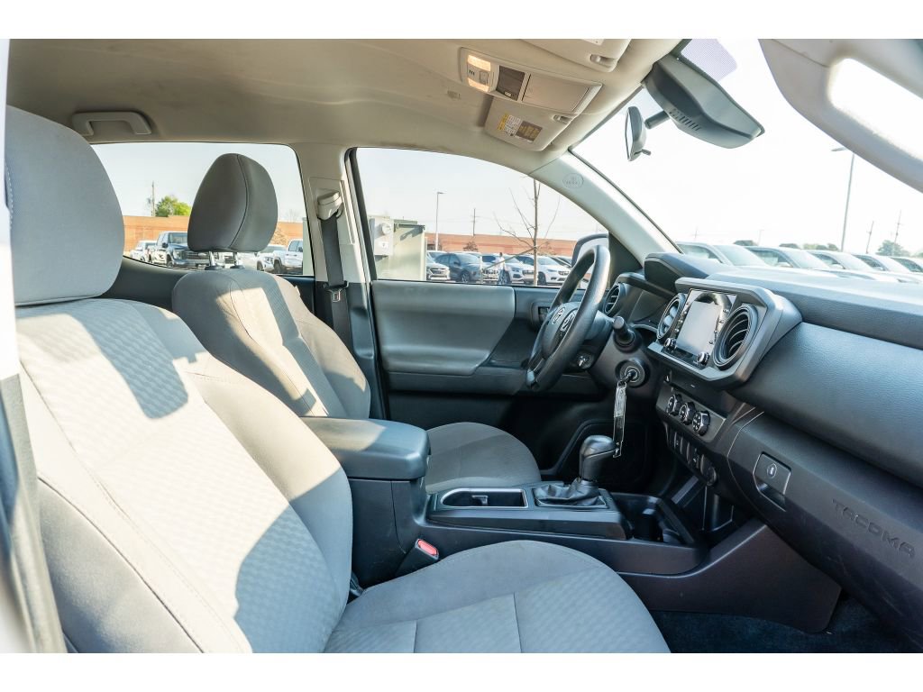 Used 2022 Toyota Tacoma SR w/ SR Convenience Package image 16