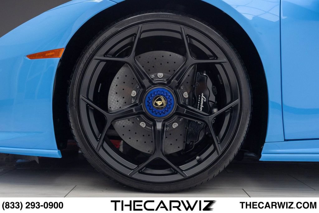 Used 2024 Lamborghini Huracan EVO AWD/4WD image 12