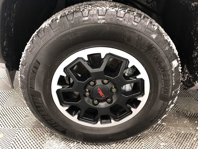 Used 2025 Toyota 4Runner TRD Off-Road image 28