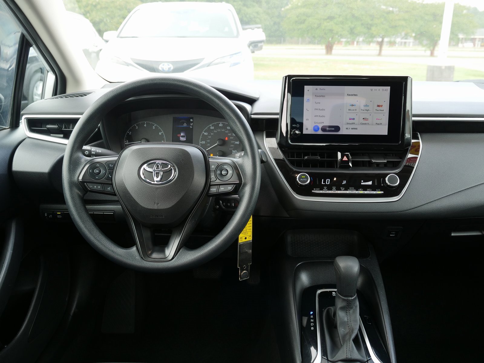 Used 2024 Toyota Corolla LE image 17