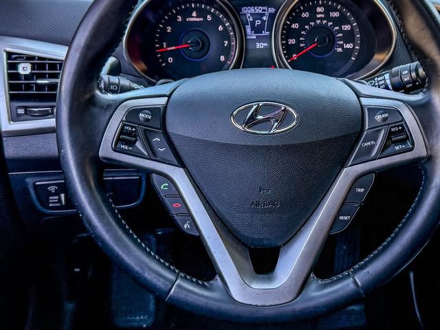 Used 2017 Hyundai Veloster Value Edition FWD image 29