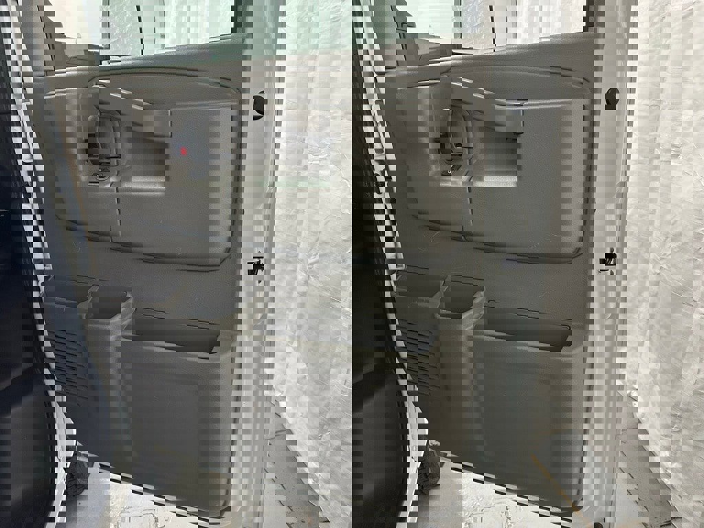 Used 2022 Chevrolet Express 3500 w/ Power Convenience Package image 38