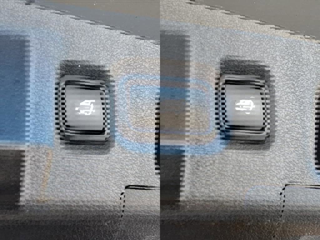 Used 2023 Hyundai Santa Fe SEL image 6