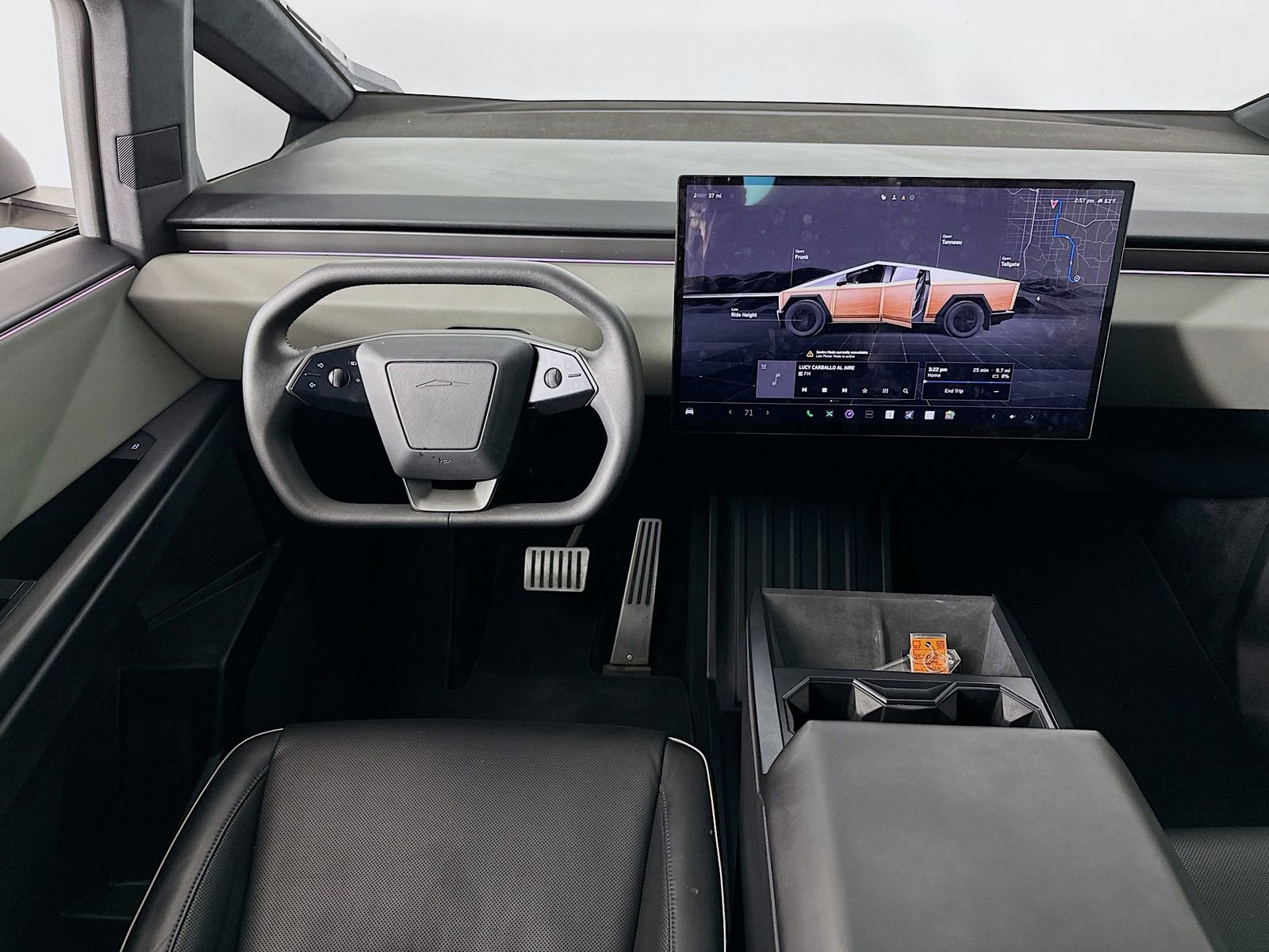 Used 2024 Tesla Cybertruck AWD Crew Cab image 22