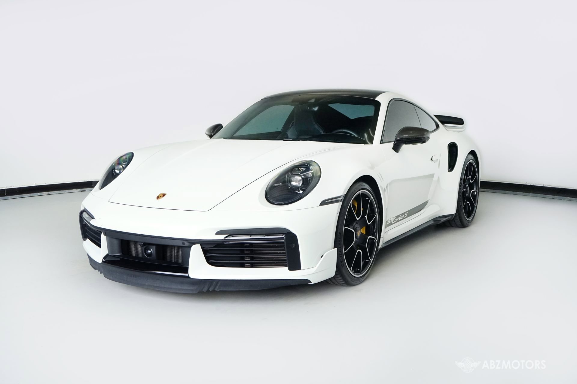 Used 2025 Porsche 911 Turbo S AWD/4WD image 2