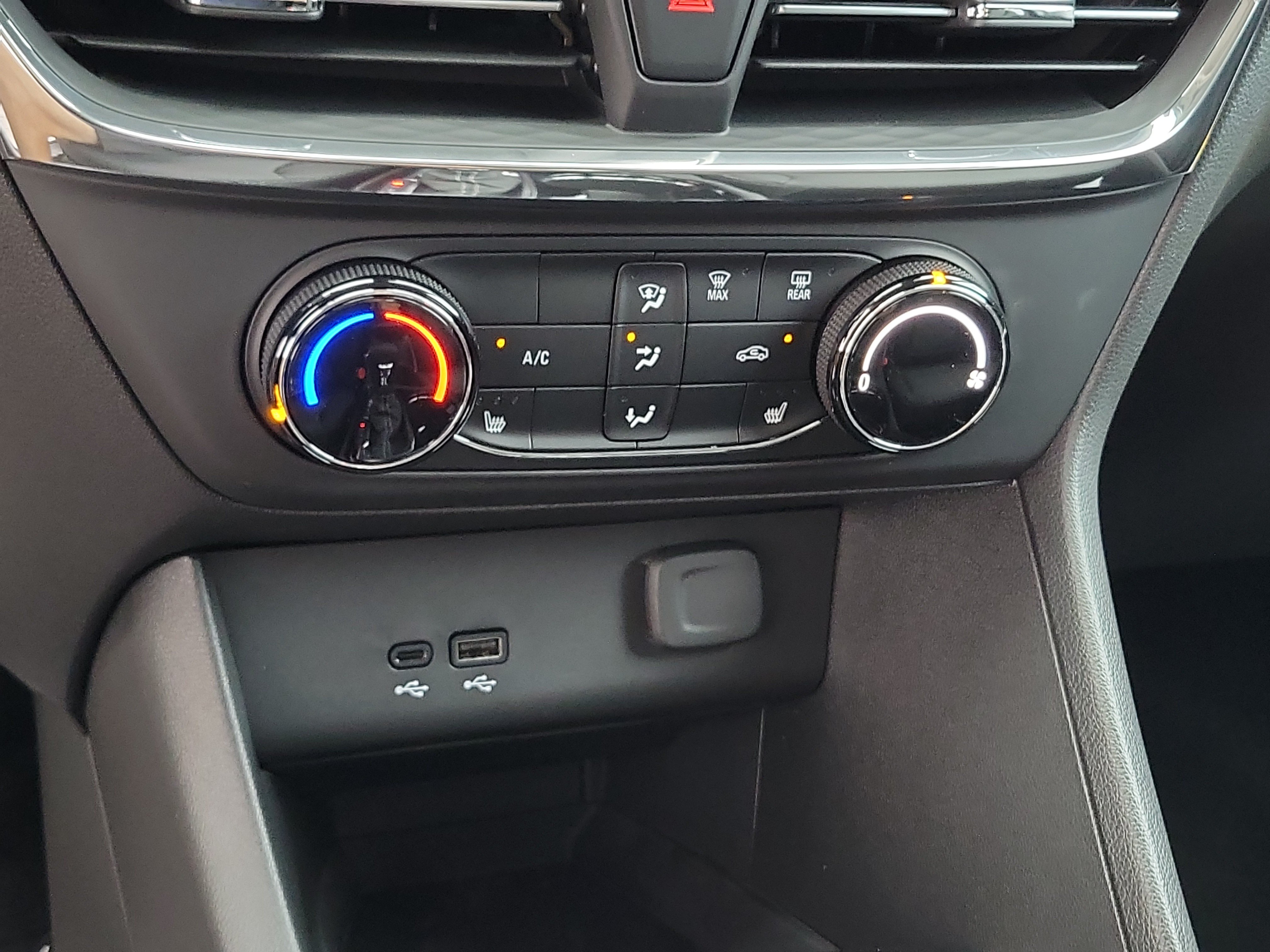 New 2026 Buick Encore GX Preferred w/ Comfort Package FWD image 29