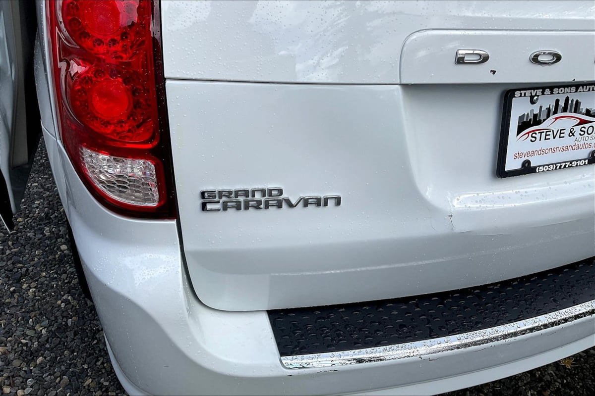 Used 2014 Dodge Grand Caravan SE w/ Quick Order Package 29E SE FWD image 22