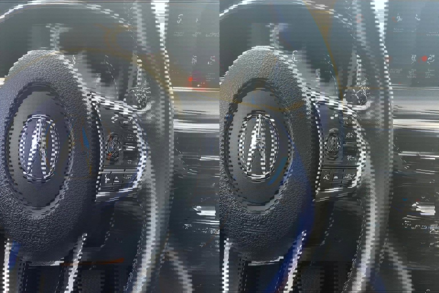 Used 2023 Acura MDX SH-AWD w/ Technology Package image 24