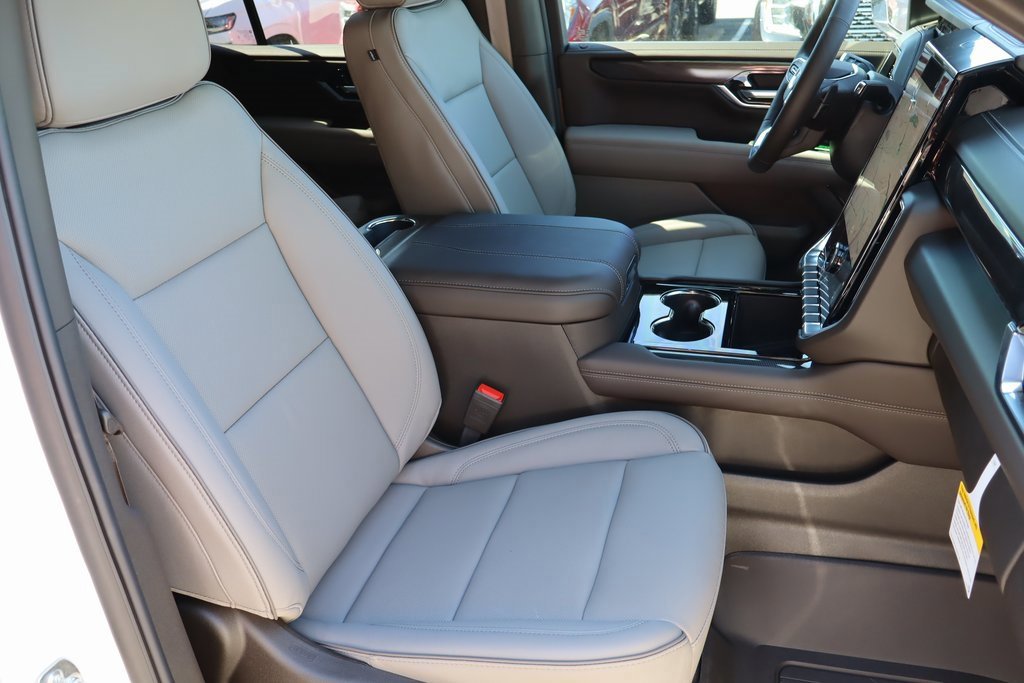 New 2026 GMC Yukon Elevation w/ LPO, Floor Liner Package image 28