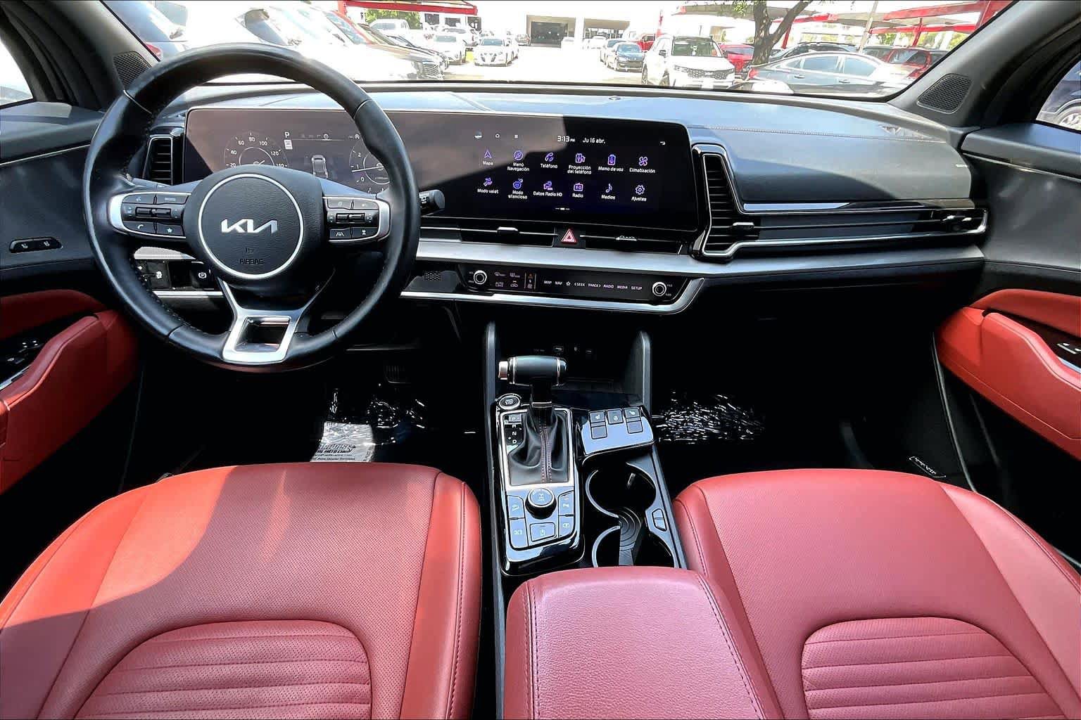 Used 2023 Kia Sportage SX image 16