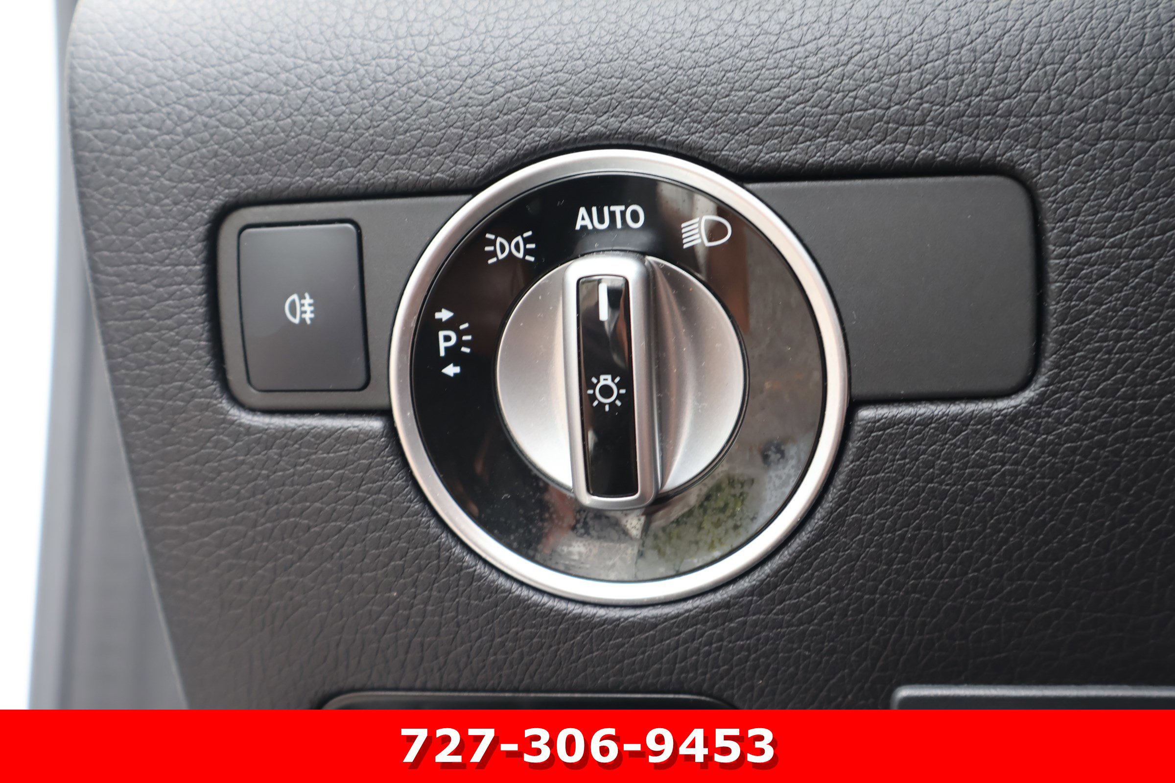 Used 2018 Mercedes-Benz SLC 300 image 21