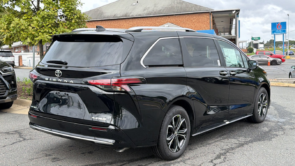 New 2026 Toyota Sienna Platinum AWD/4WD image 4