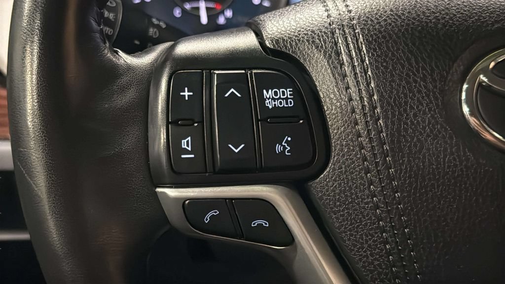 Used 2020 Toyota Sienna Limited Premium AWD/4WD image 29