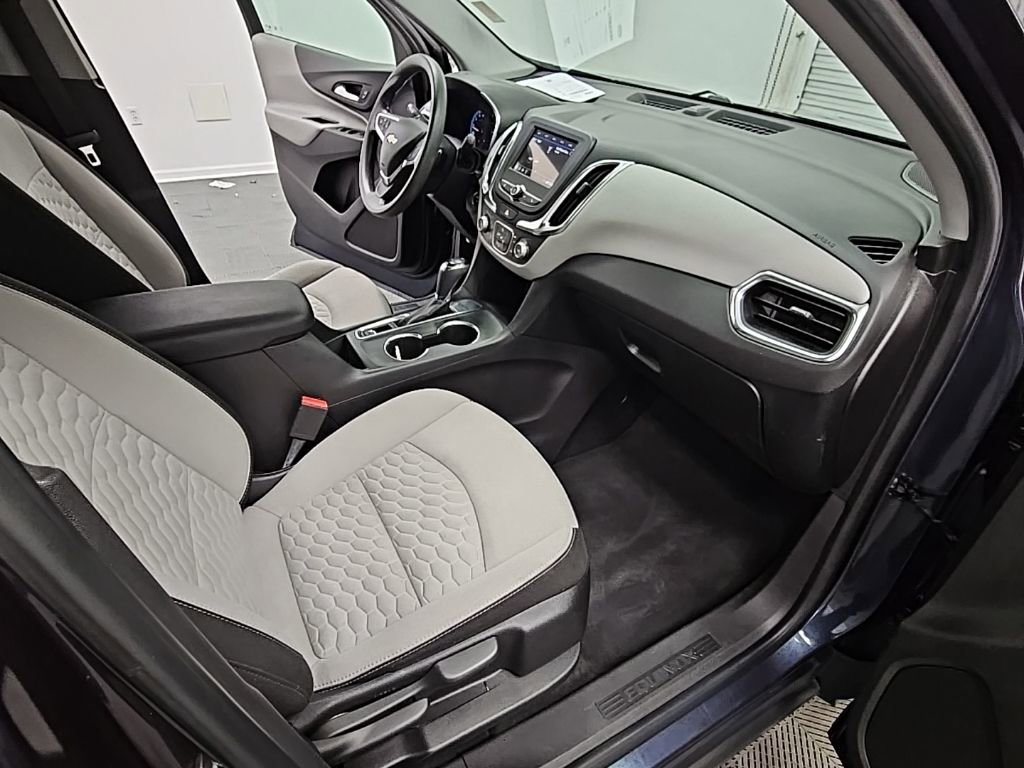 Used 2019 Chevrolet Equinox LS image 34