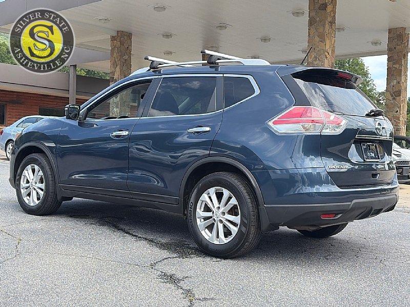 Used 2015 Nissan Rogue SV w/ SV Premium Package AWD/4WD image 4