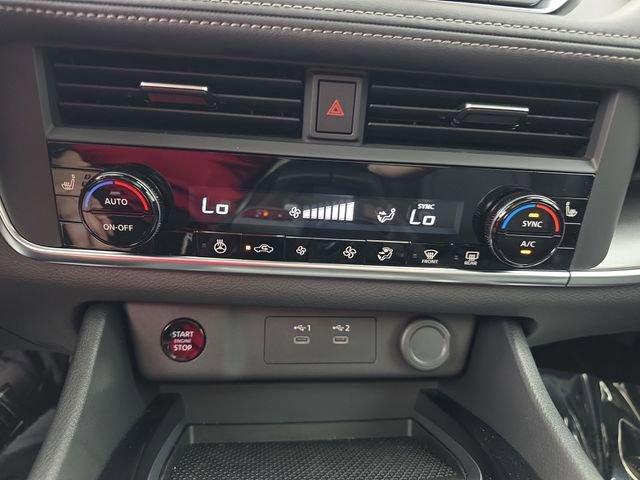 Used 2026 Nissan Rogue SV w/ SV Premium Package image 33