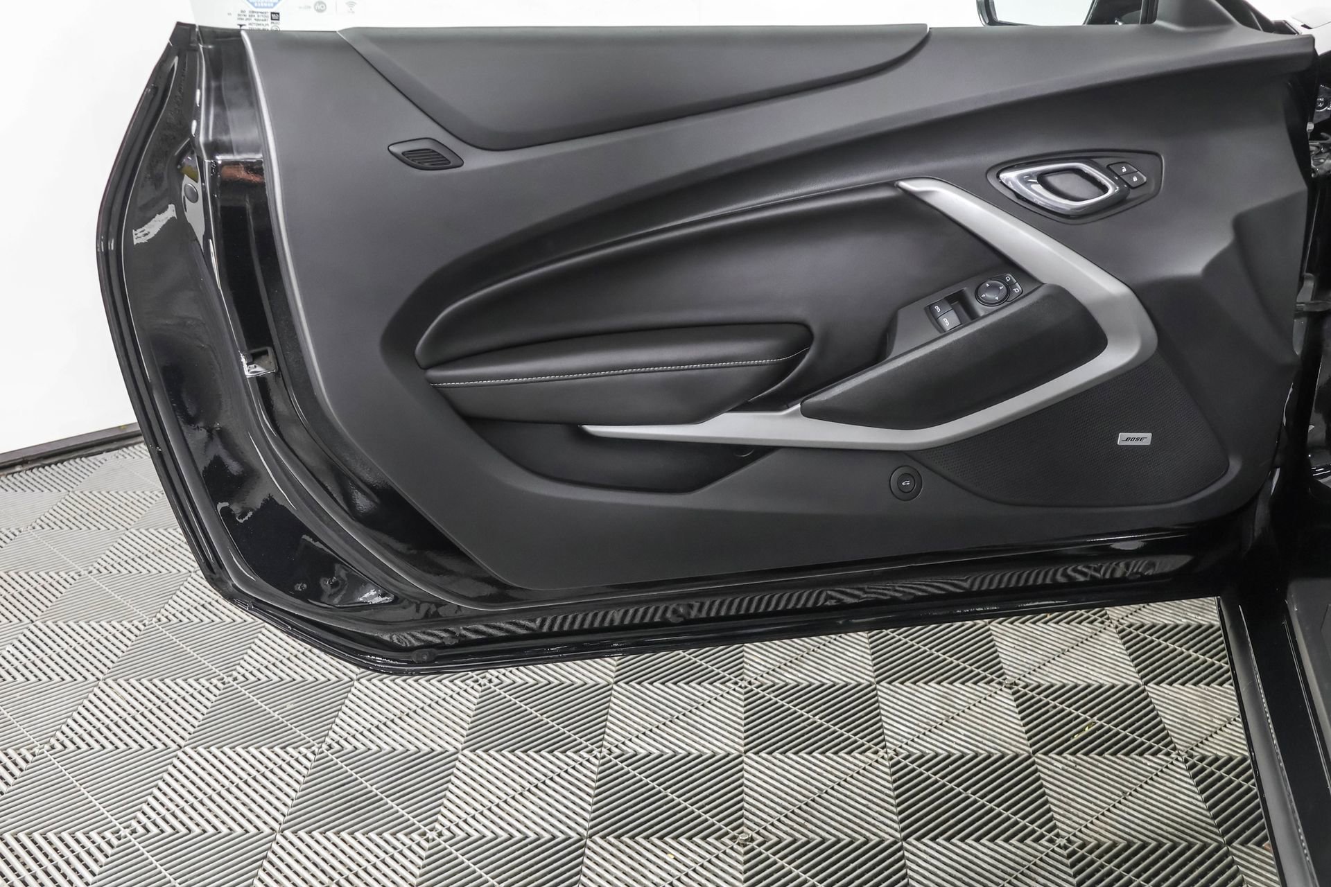 Used 2017 Chevrolet Camaro LT image 35